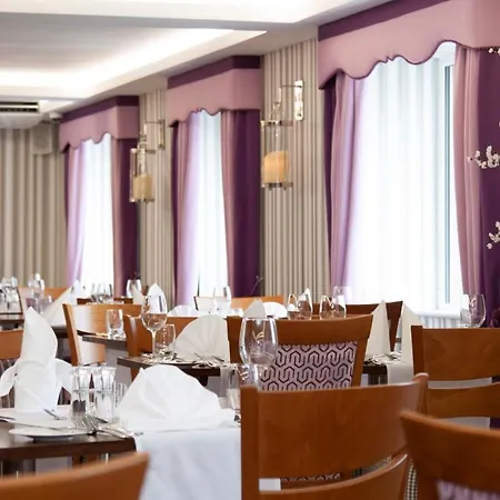 Hotell Shandon & 4*