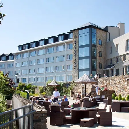 Shandon & Hotel